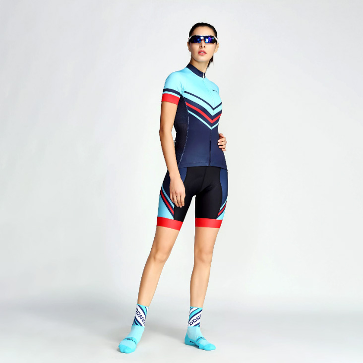 Fashionable Women Cycling Jerseys